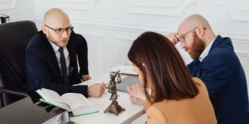 How Much Do Elder Law Attorneys Charge