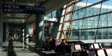 Passenger Hijacks O Hare PA System