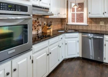 Kitchen Cabinet Updates and Refacing Options in Downers Grove